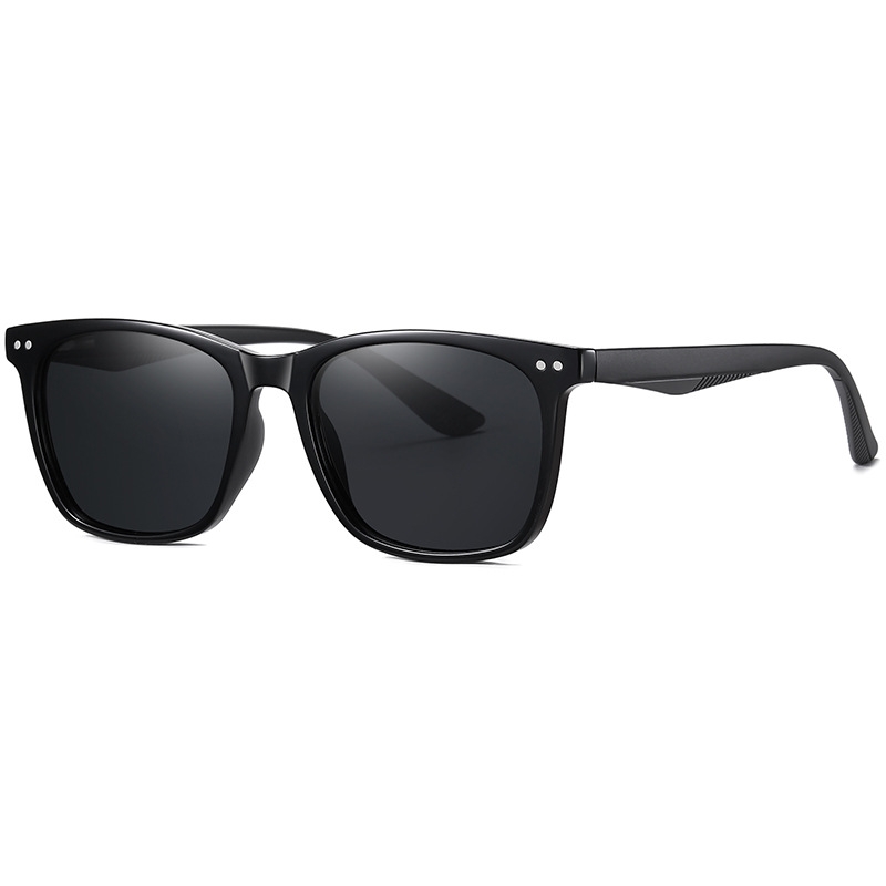 New polarized sunglasses fashion retro sunglasses men and women square sunglasses tr3399 classic rivet glasses